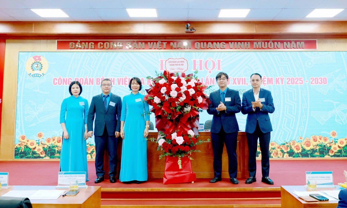 TRỰC TUYẾN: Đại hội Công đoàn Bệnh viện Đa khoa Hà Đông lần thứ XVII, nhiệm kỳ 2025 - 2030