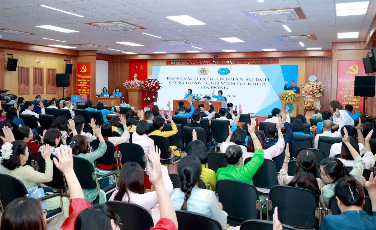 TRỰC TUYẾN: Đại hội Công đoàn Bệnh viện Đa khoa Hà Đông lần thứ XVII, nhiệm kỳ 2025   2030