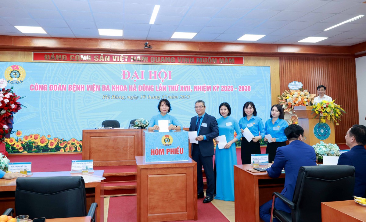 TRỰC TUYẾN: Đại hội Công đoàn Bệnh viện Đa khoa Hà Đông lần thứ XVII, nhiệm kỳ 2025   2030