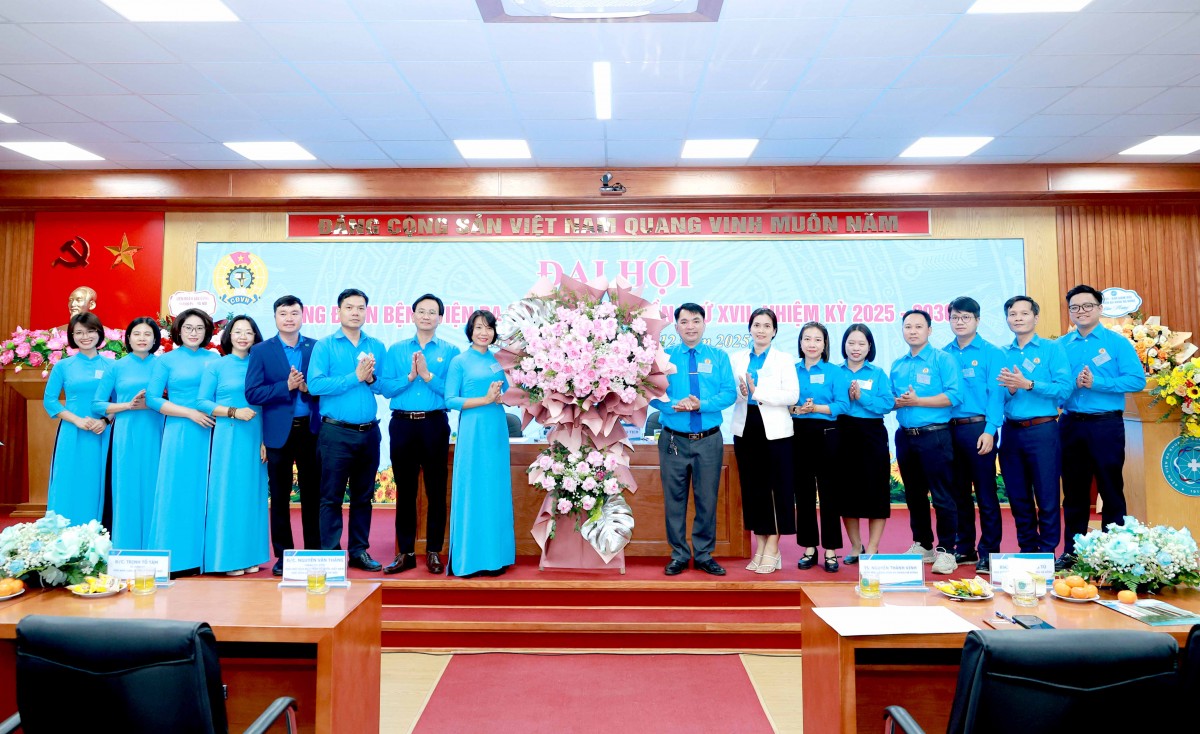 TRỰC TUYẾN: Đại hội Công đoàn Bệnh viện Đa khoa Hà Đông lần thứ XVII, nhiệm kỳ 2025 - 2030