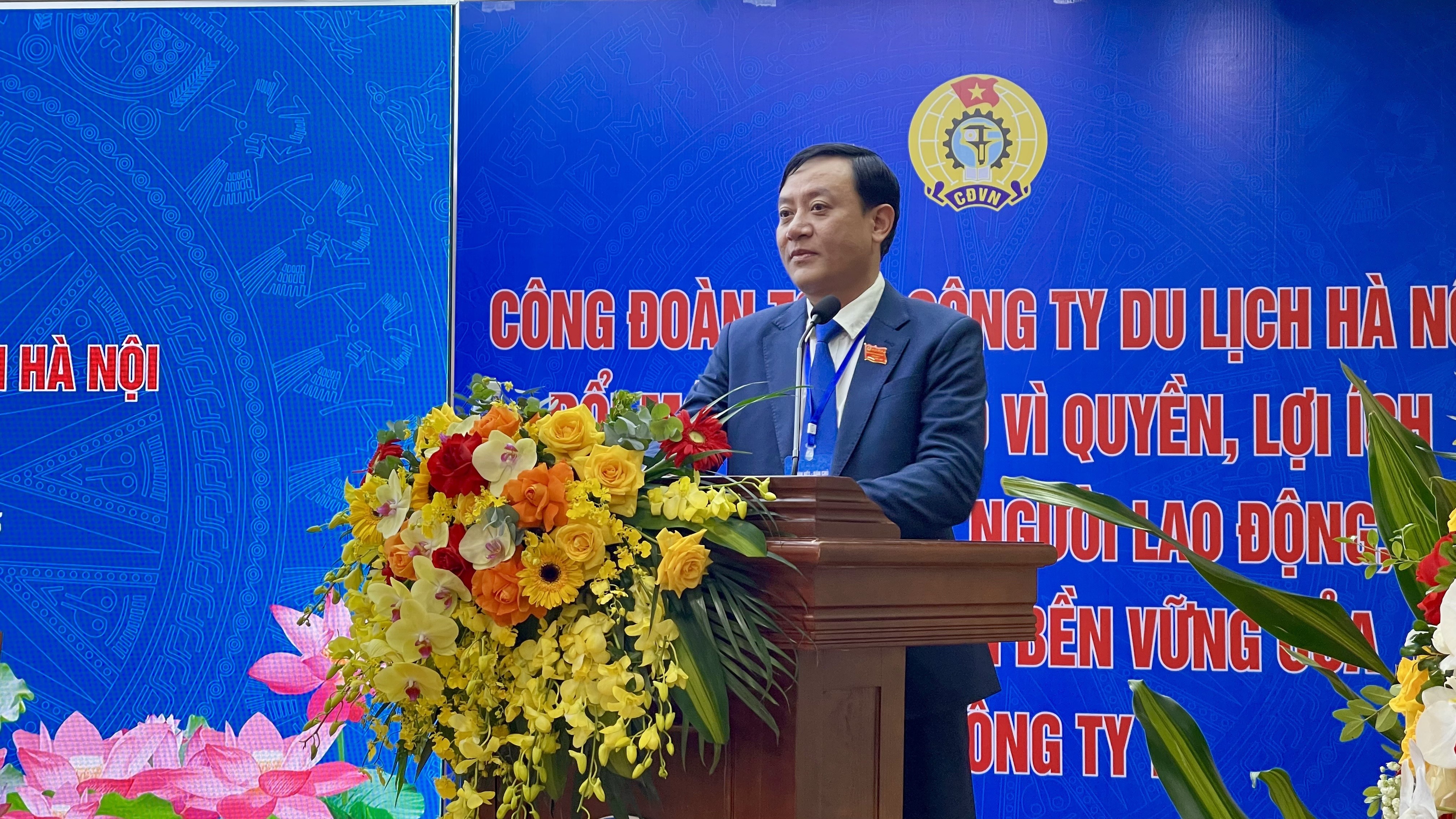 Đại hội Công đoàn Tổng Công ty Du lịch Hà Nội Đồng chí Phạm Thị Thu Huyền tiếp tục giữ chức Chủ tịch Công đoàn Tổng Công ty Du lịch Hà Nội