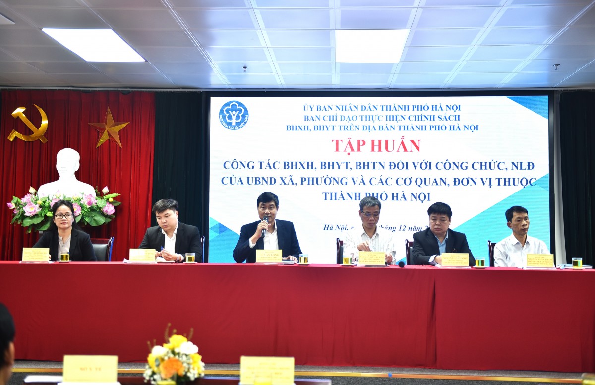 BHXH thành phố Hà Nội quyết liệt “về đích”, củng cố vững chắc an sinh xã hội Thủ đô BHXH thành phố Hà Nội quyết liệt “về đích”, củng cố vững chắc an sinh xã hội Thủ đô
