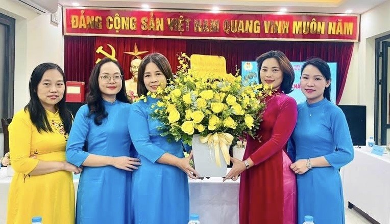 Đổi mới vì quyền lợi đoàn viên, nâng cao chất lượng giáo dục Đổi mới vì quyền lợi đoàn viên, nâng cao chất lượng giáo dục