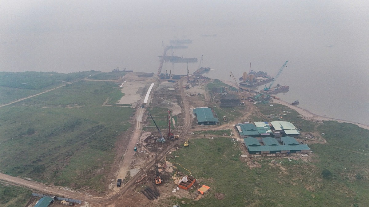 Tiến độ thi công cầu vượt sông Hồng gần 10.000 tỷ Tiến độ thi công cầu vượt sông Hồng gần 10.000 tỷ