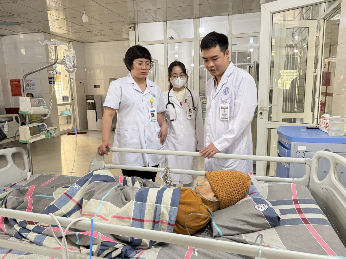 Kháng thuốc kháng sinh: Cái giá đắt từ thói quen dùng thuốc tùy tiện Kháng thuốc kháng sinh: Cái giá đắt từ thói quen dùng thuốc tùy tiện