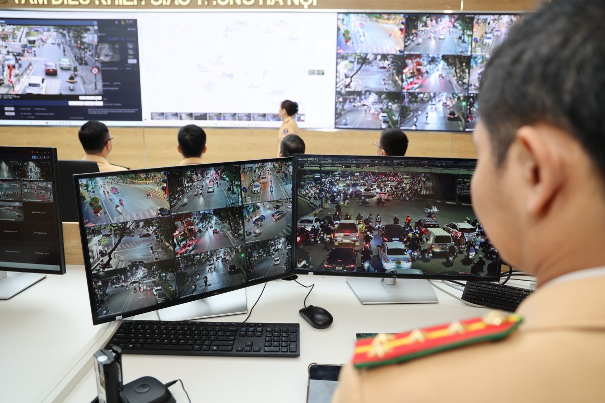 Công an Hà Nội chính thức vận hành hệ thống camera AI rút ngắn 31% thời gian di chuyển Công an Hà Nội chính thức vận hành hệ thống camera AI