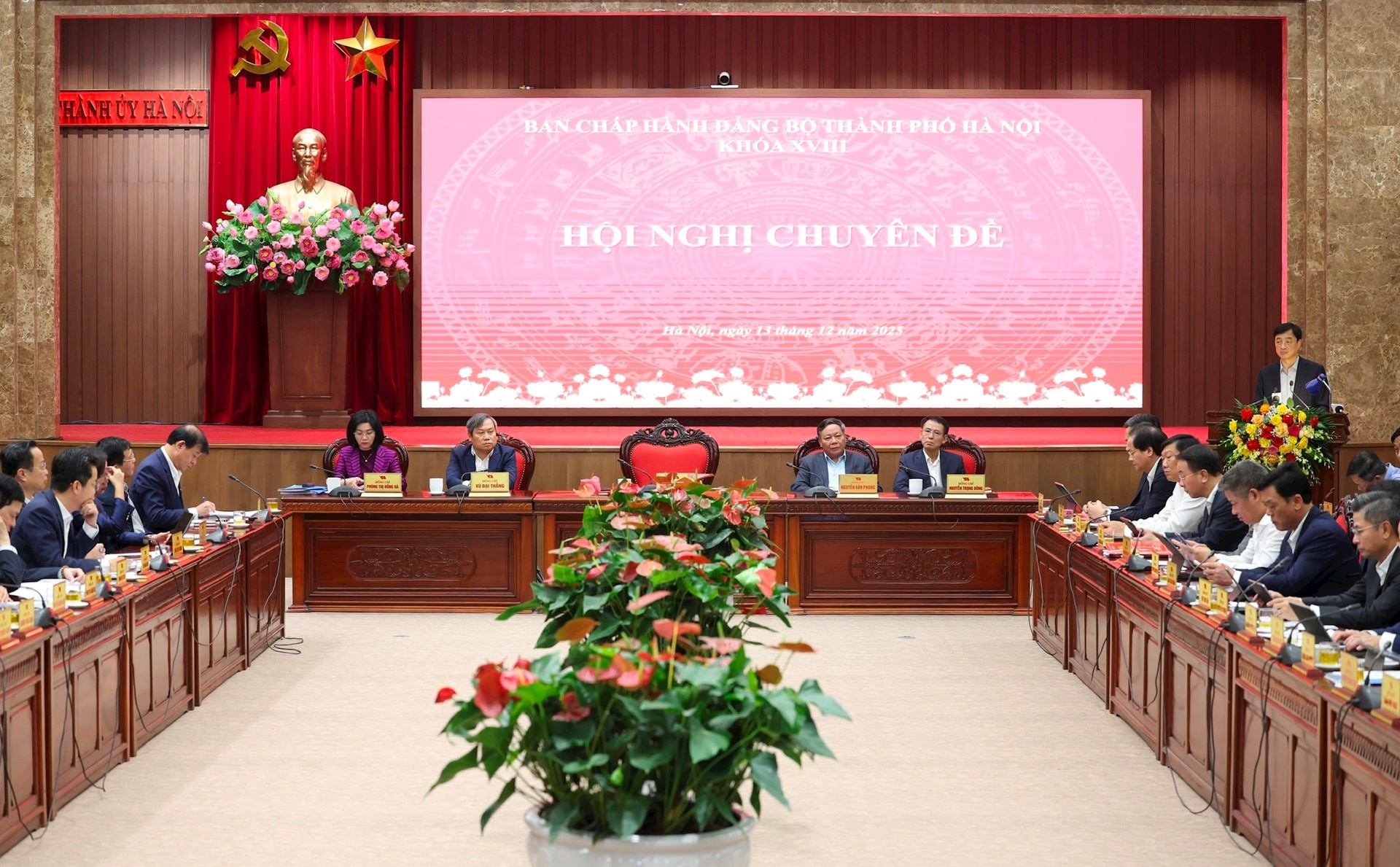 Ban Chấp hành Đảng bộ thành phố Hà Nội thông qua chủ trương đầu tư dự án Khu đô thị thể thao Olympic và Trục đại lộ cảnh quan sông Hồng Ban Chấp hành Đảng bộ thành phố Hà Nội thông qua chủ trương đầu tư dự án Khu đô thị thể thao Olympic và Trục đại lộ cảnh quan sông Hồng