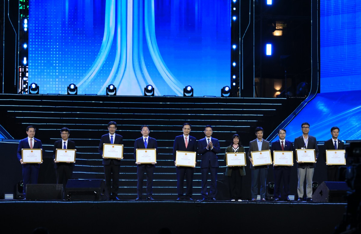 Nền tảng thúc đẩy khởi nghiệp sáng tạo toàn dân, mở động lực tăng trưởng mới cho đất nước Nền tảng thúc đẩy khởi nghiệp sáng tạo toàn dân, mở động lực tăng trưởng mới cho đất nước