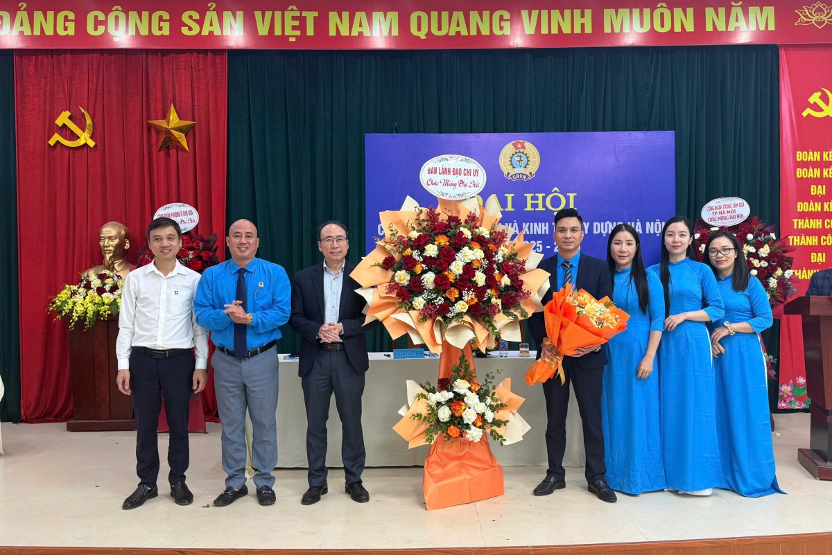 Công đoàn Trung tâm Quản lý nhà Hà Nội: Khẳng định vai trò chỗ dựa của người lao động Công đoàn Trung tâm Quản lý nhà Hà Nội: Khẳng định vai trò chỗ dựa của người lao động