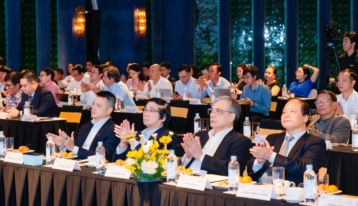 Các chuyên gia hiến kế đưa Phú Quốc cất cánh cùng APEC Các chuyên gia hiến kế đưa Phú Quốc cất cánh cùng APEC