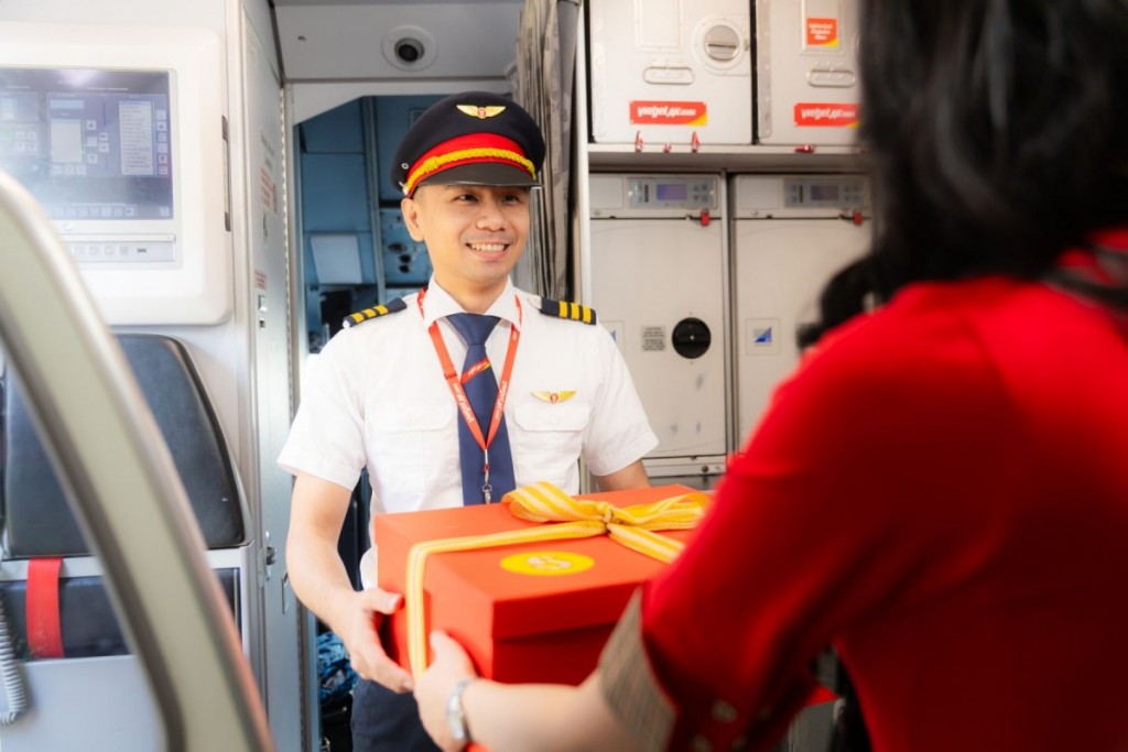 Biết ơn mình bằng hành trình trên mây: Những chuyến bay Vietjet lan tỏa thông điệp ý nghĩa mùa lễ hội Biết ơn mình bằng hành trình trên mây: Những chuyến bay Vietjet lan tỏa thông điệp ý nghĩa mùa lễ hội