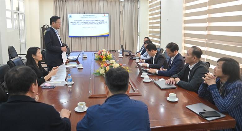 Trường Đại học Điện lực: Định hướng đào tạo và phát triển nguồn nhân lực cho lĩnh vực đường sắt Trường Đại học Điện lực: Định hướng đào tạo và phát triển nguồn nhân lực cho lĩnh vực đường sắt