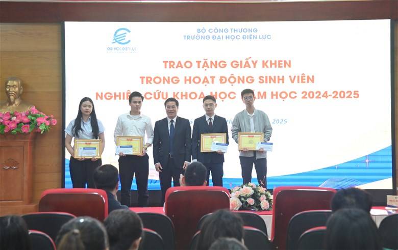 Trường Đại học Điện lực: Lan tỏa tinh thần nghiên cứu khoa học trong sinh viên