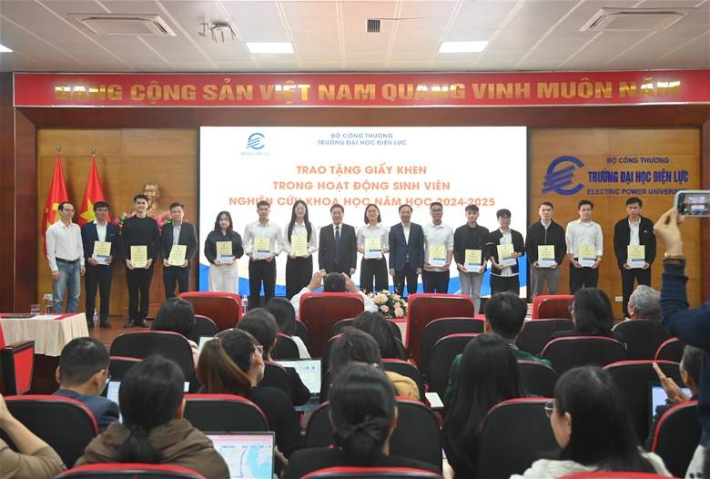 Trường Đại học Điện lực: Lan tỏa tinh thần nghiên cứu khoa học trong sinh viên