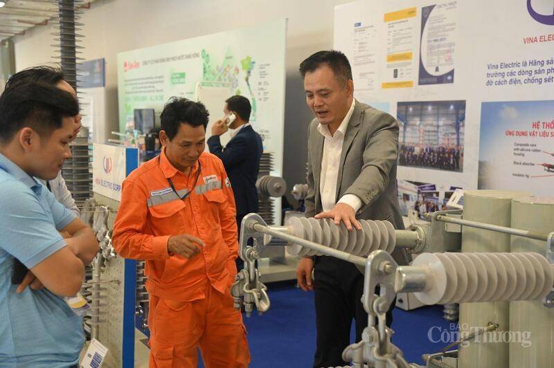 Các hội nghị, hội thảo khoa học do EPU tổ chức là cơ hội giúp sinh viên, học viên, giảng viên trao đổi, thảo luận và tiếp cận với thực tiễn và kinh nghiệm của các chuyên gia, doanh nghiệp.