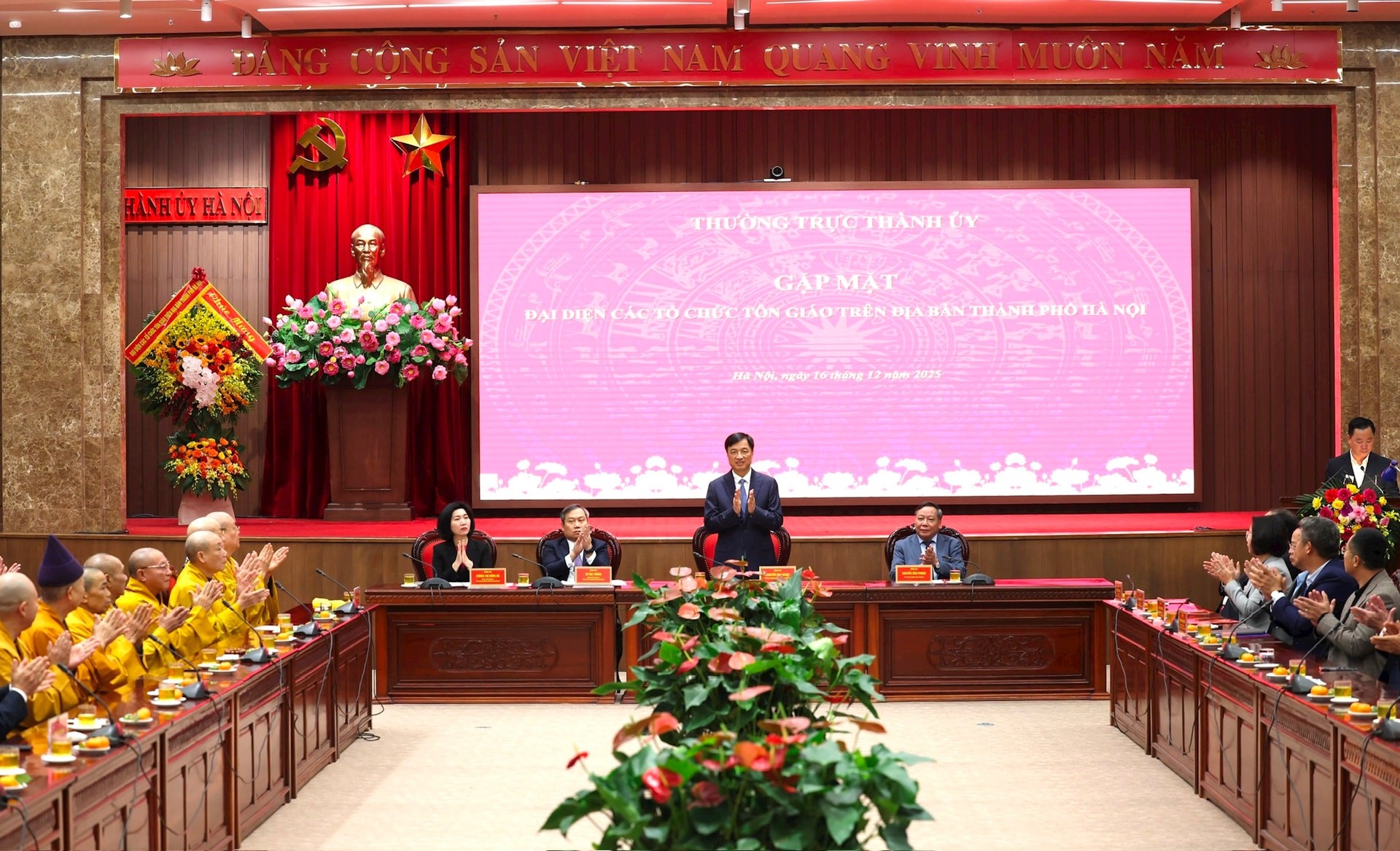 Các tổ chức tôn giáo đóng góp quan trọng trong xây dựng, phát triển Thủ đô Các tổ chức tôn giáo đóng góp quan trọng trong xây dựng, phát triển Thủ đô