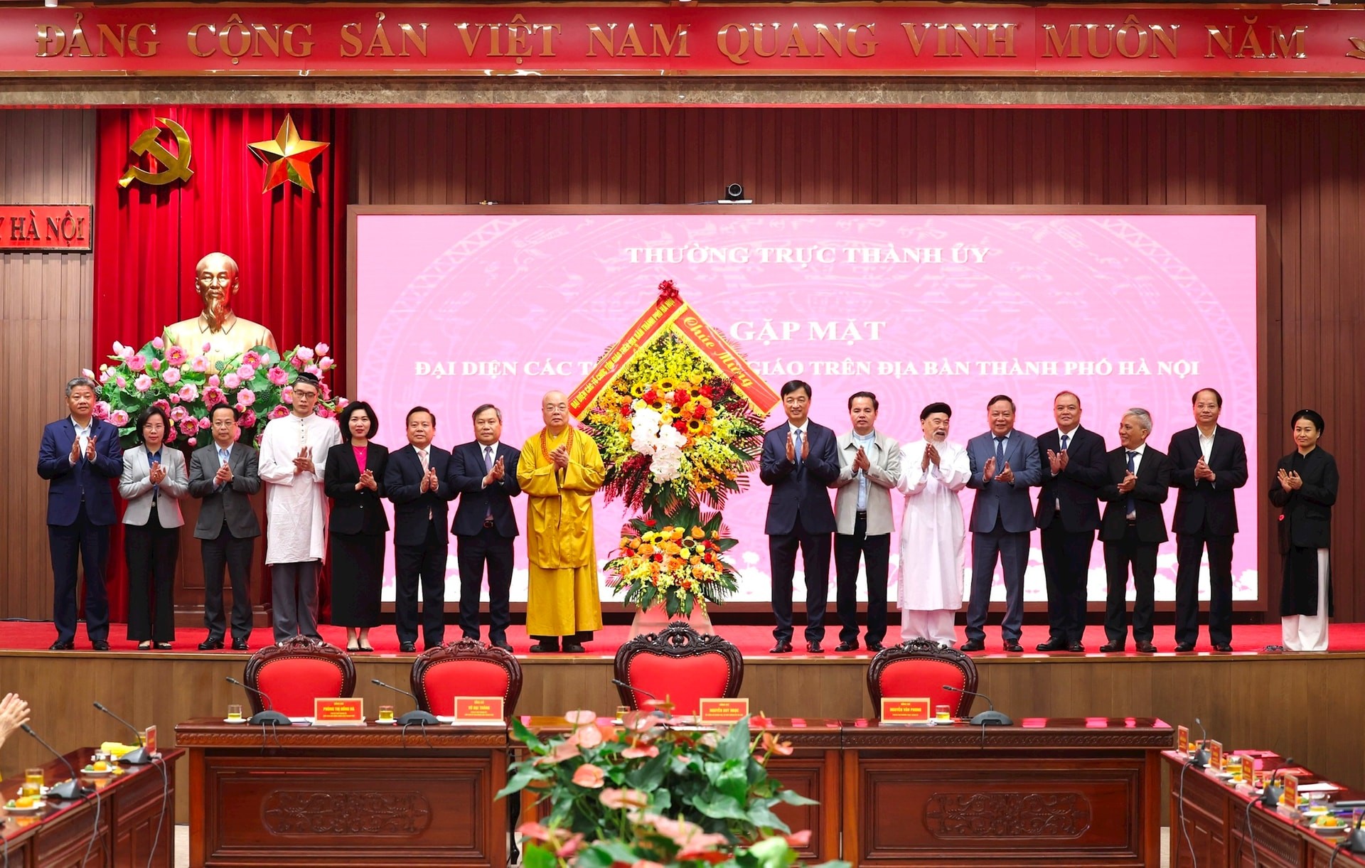 Các tổ chức tôn giáo đóng góp quan trọng trong xây dựng, phát triển Thủ đô Các tổ chức tôn giáo đóng góp quan trọng trong xây dựng, phát triển Thủ đô