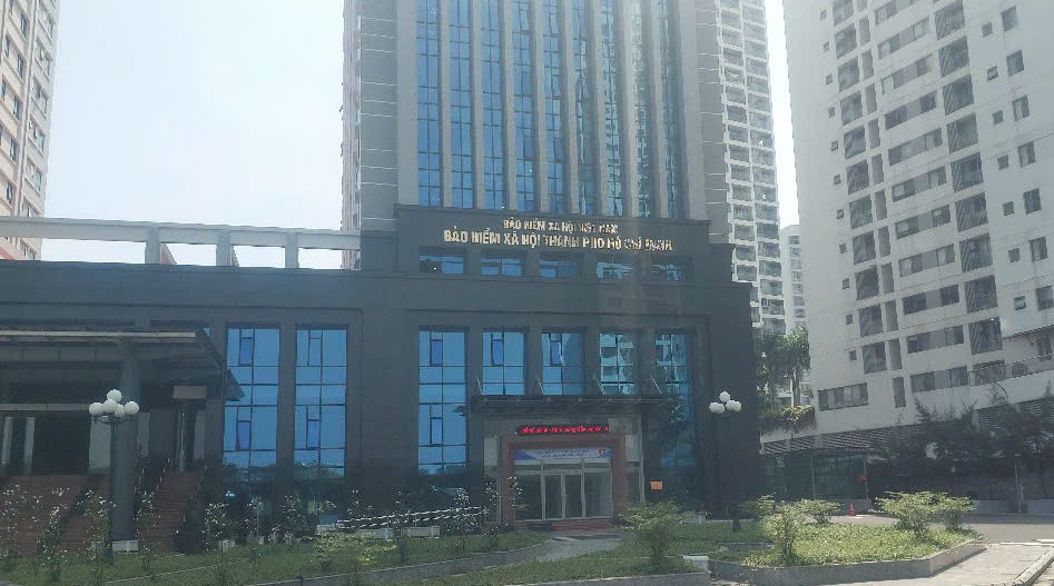 Vụ trục lợi BHXH một lần tại TP.HCM: Bao giờ giải quyết quyền lợi cho người lao động?