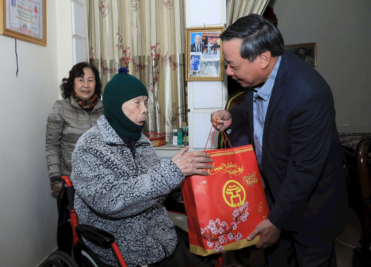 Hà Nội dự kiến tặng trên 1,1 triệu suất quà tới các đối tượng nhân dịp Tết Nguyên đán 2026 Hà Nội dự kiến tặng trên 1,1 triệu suất quà tới các đối tượng nhân dịp Tết Nguyên đán 2026