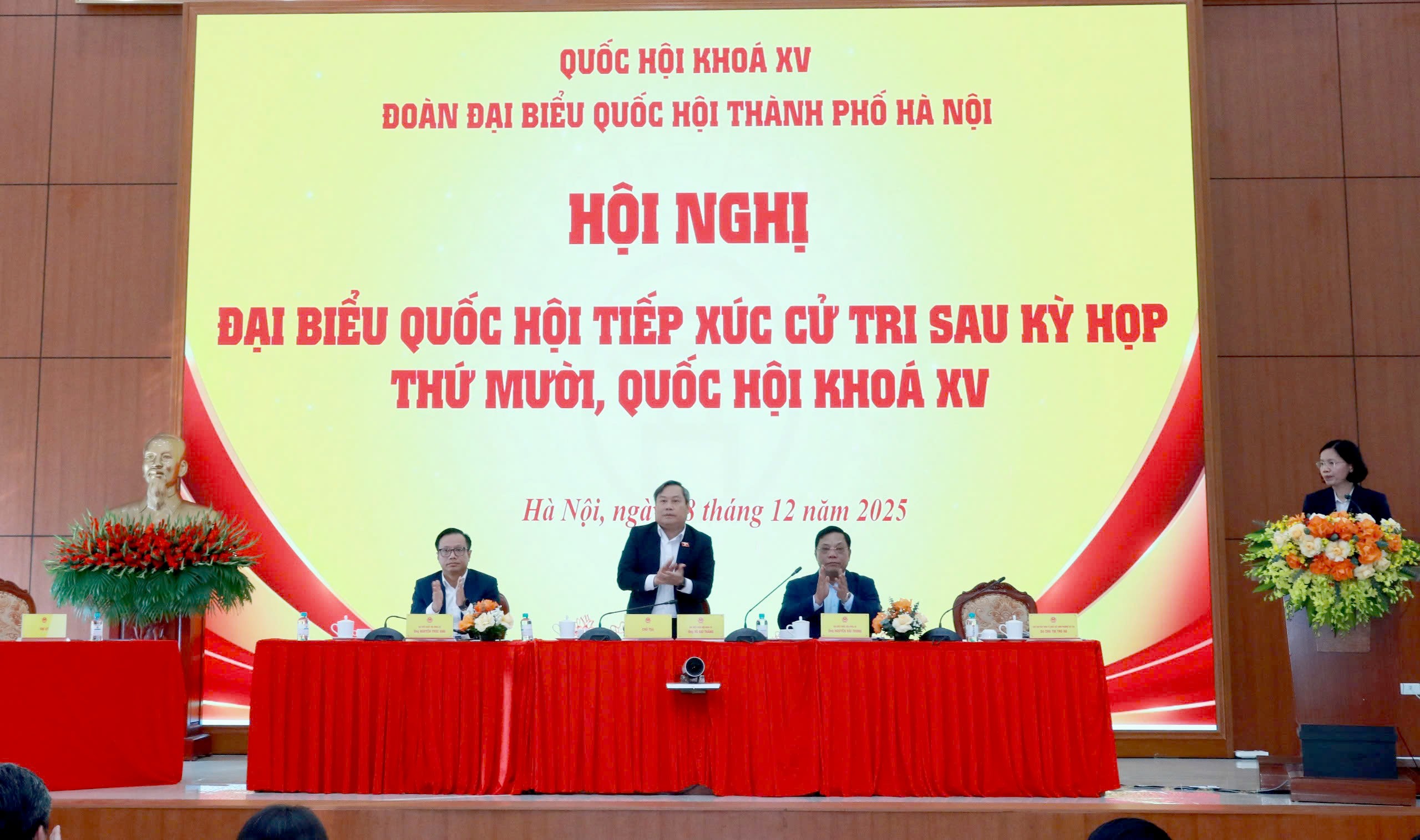 Chủ tịch UBND thành phố Hà Nội tiếp xúc cử tri đơn vị bầu cử số 5 sau Kỳ họp thứ 10, Quốc hội khóa XV