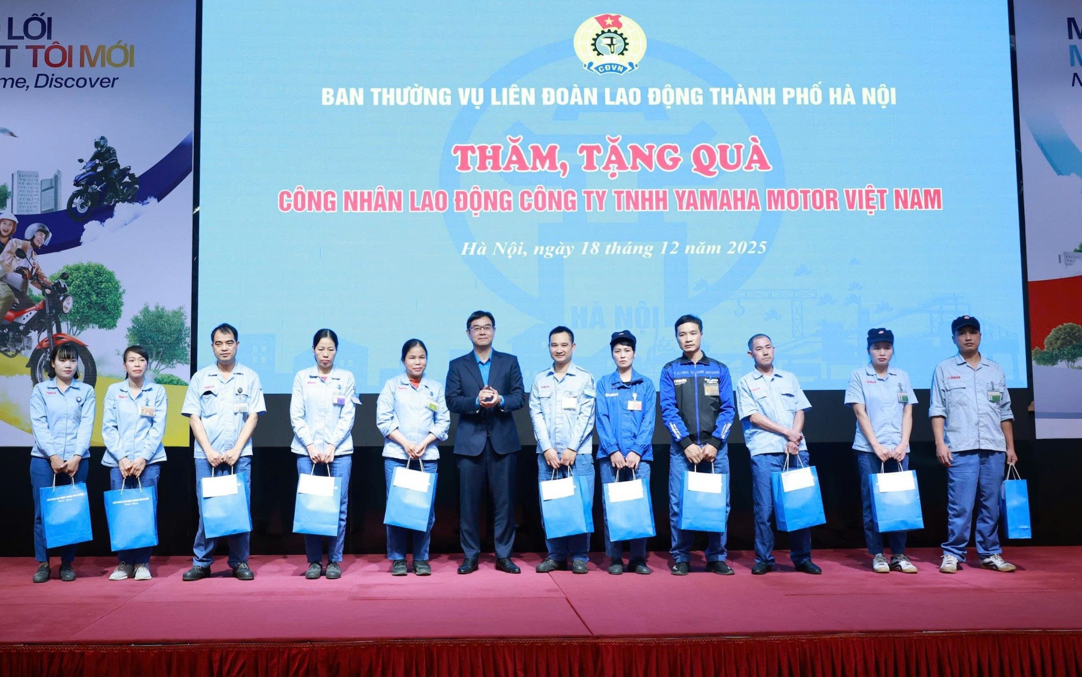 Lãnh đạo LĐLĐ thành phố Hà Nội thăm, tặng quà công nhân lao động Lãnh đạo LĐLĐ thành phố Hà Nội thăm, tặng quà công nhân lao động