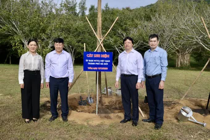 Chuỗi hoạt động ý nghĩa của Cụm thi đua Ủy ban MTTQ Việt Nam các thành phố trực thuộc Trung ương tại Côn Đảo