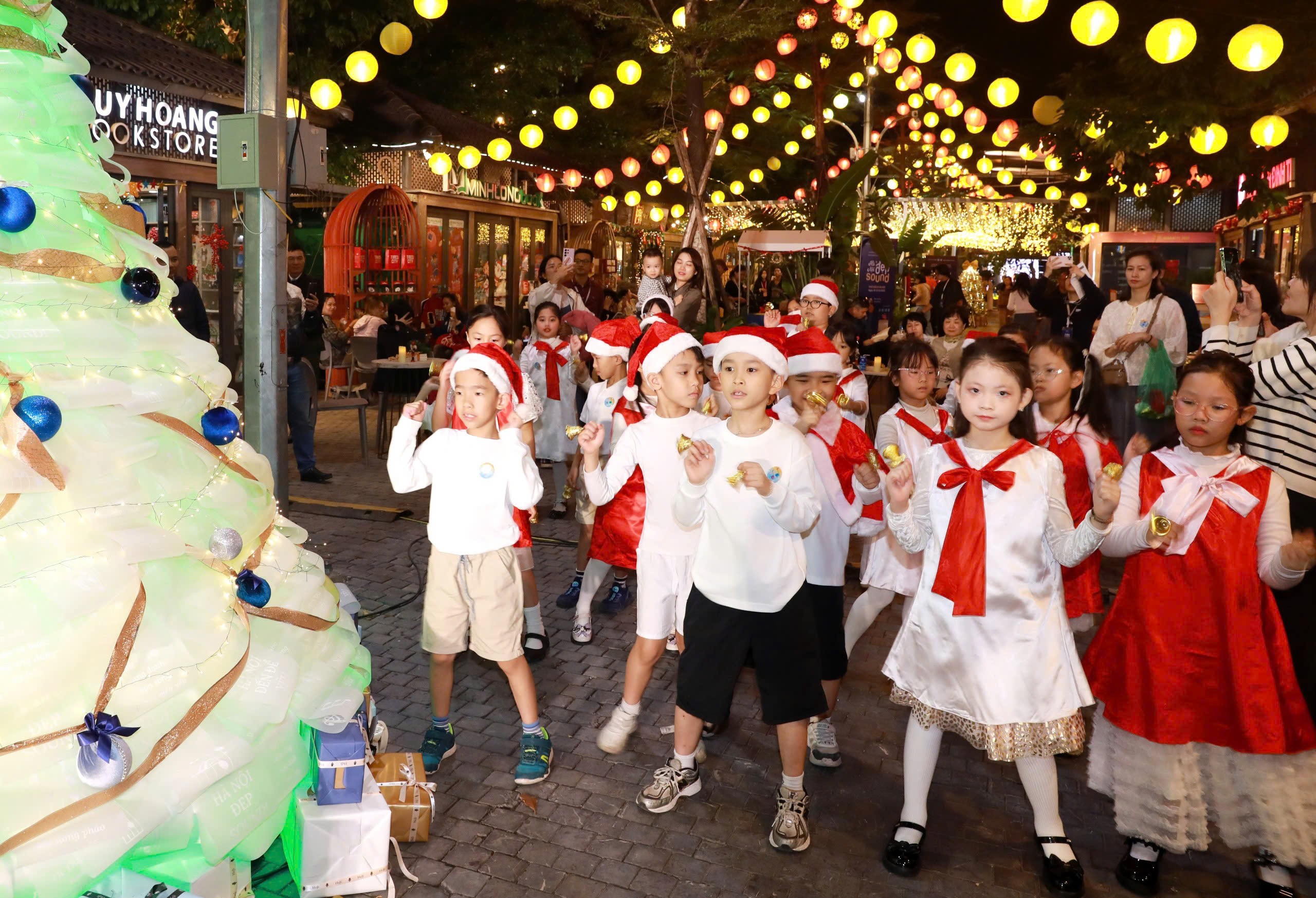 Khai mạc chuỗi hoạt động 