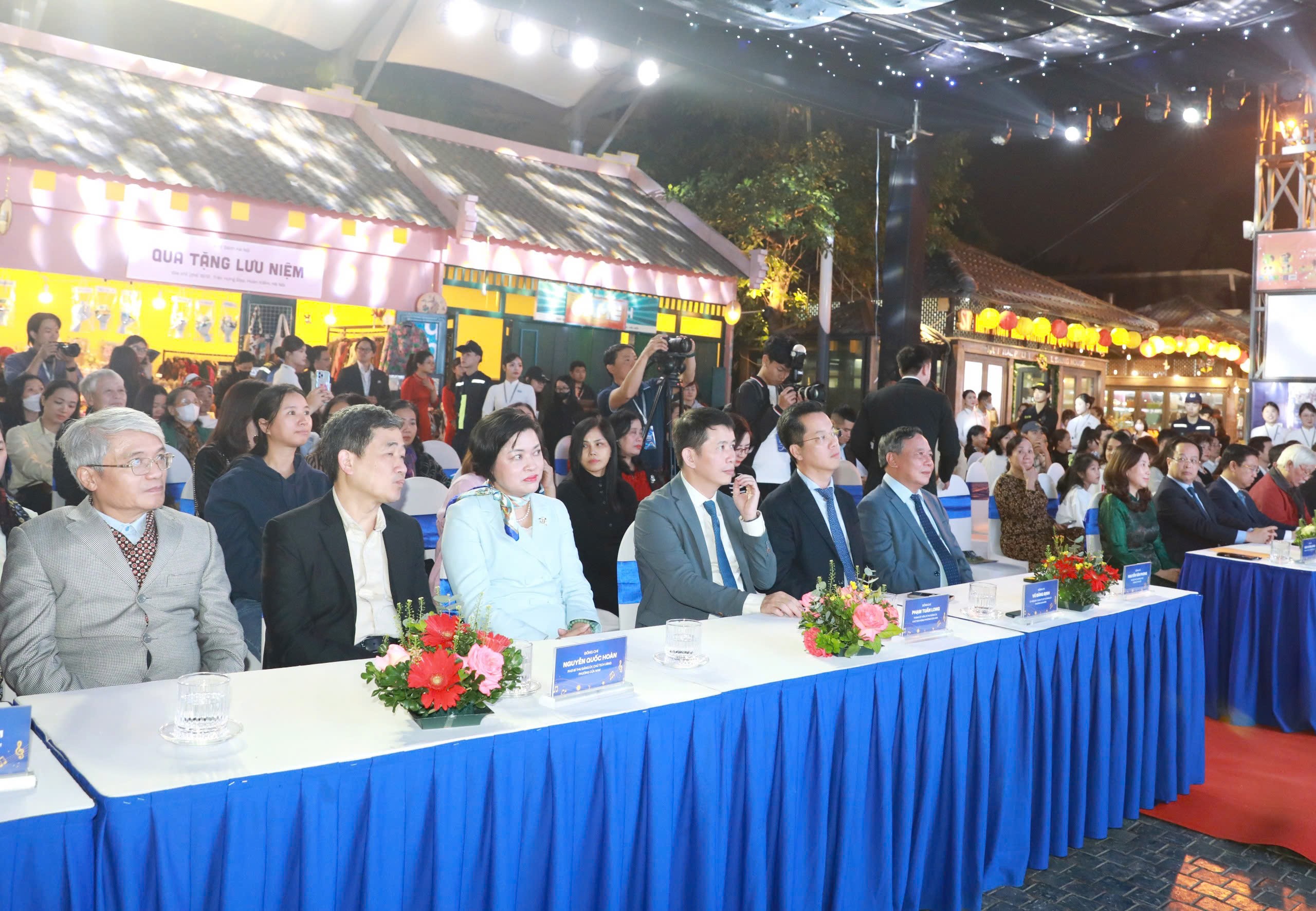 Khai mạc chuỗi hoạt động 