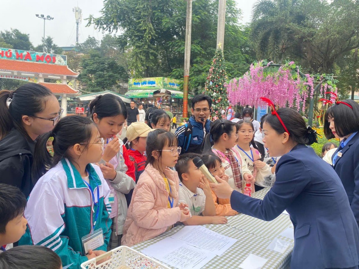 Vườn thú Hà Nội lan tỏa thông điệp bảo tồn qua chuỗi hoạt động đón Noel và Tết Dương lịch