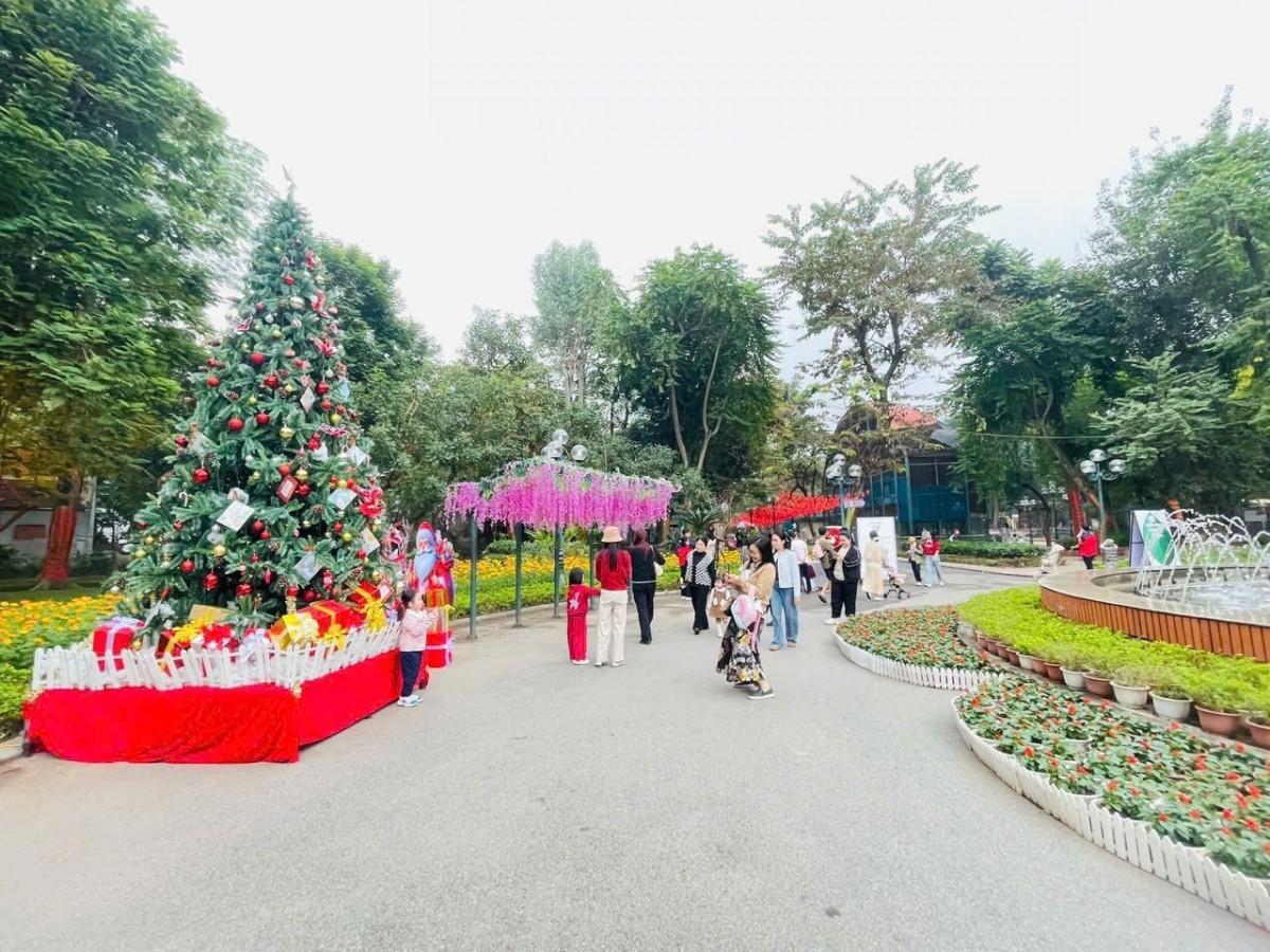 Vườn thú Hà Nội lan tỏa thông điệp bảo tồn qua chuỗi hoạt động đón Noel và Tết Dương lịch