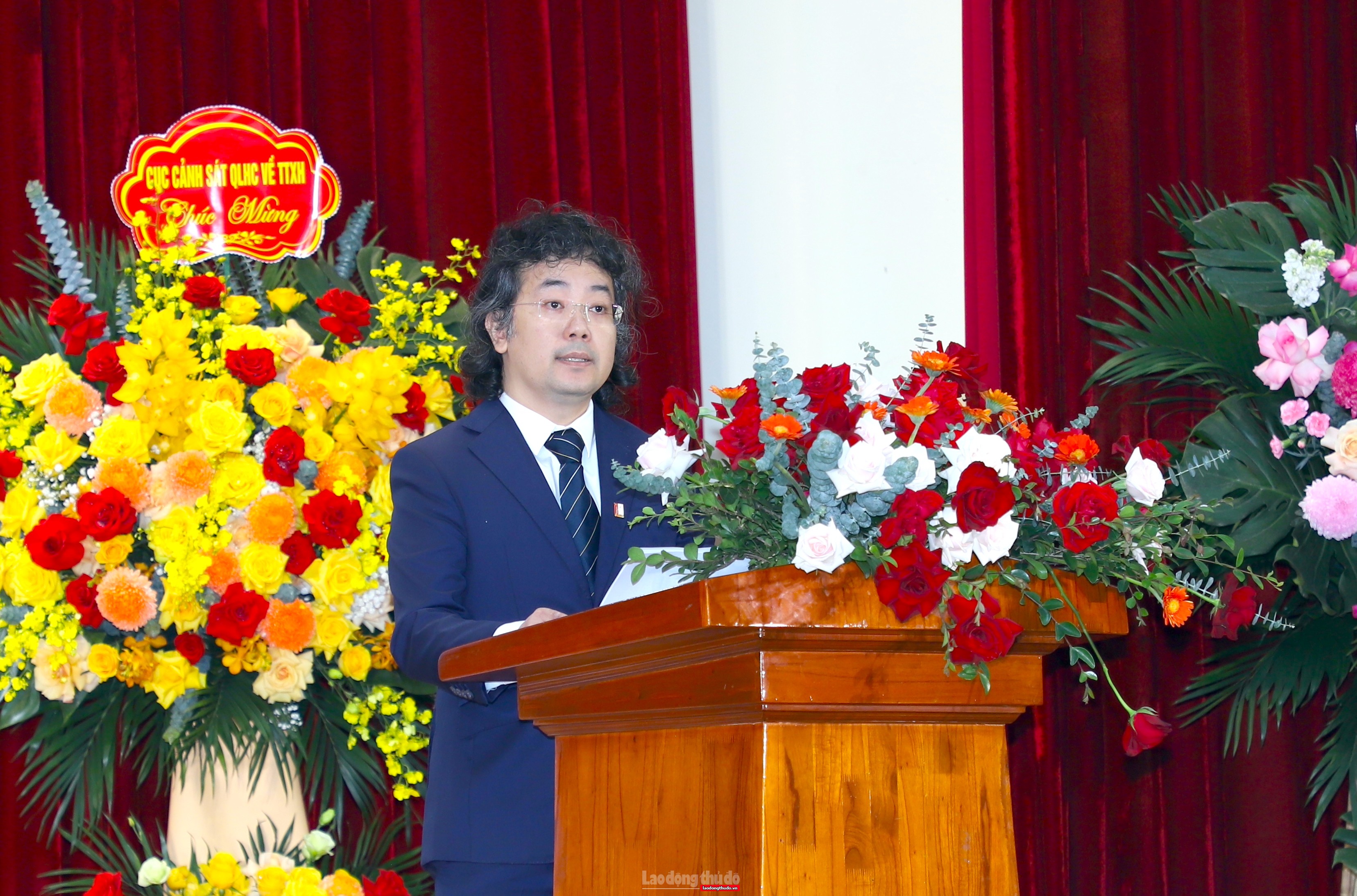 Tiên phong, sáng tạo trong lĩnh vực công nghệ thông tin và truyền thông Tiên phong, sáng tạo trong lĩnh vực công nghệ thông tin và truyền thông