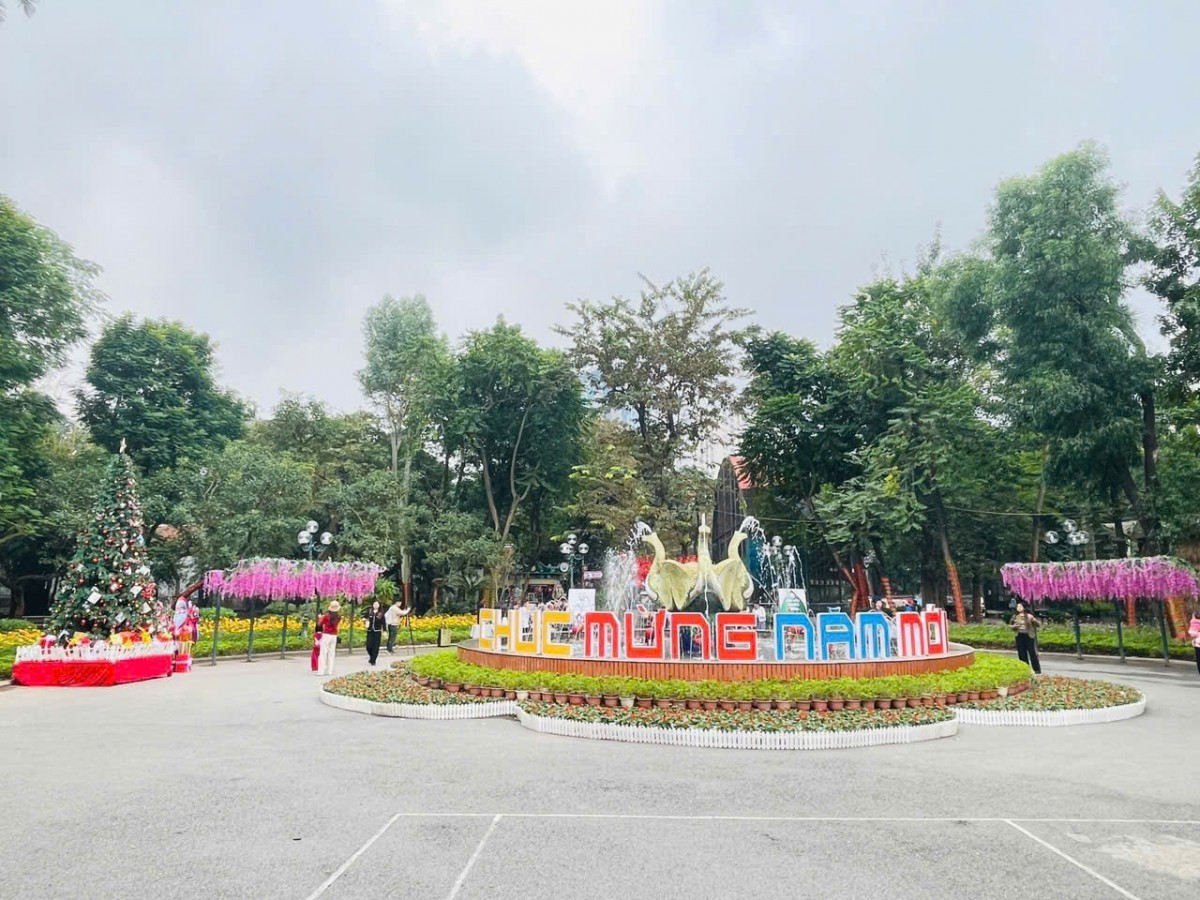 Rộn ràng các trải nghiệm dịp Noel - Tết Dương lịch cho trẻ em tại Vườn thú Hà Nội