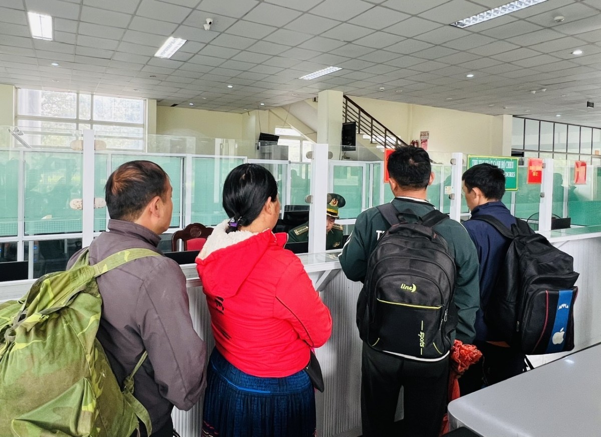 Ở Ma Lù Thàng, bình yên được giữ từ những bước chân lặng lẽ Ở Ma Lù Thàng, bình yên được giữ từ những bước chân lặng lẽ