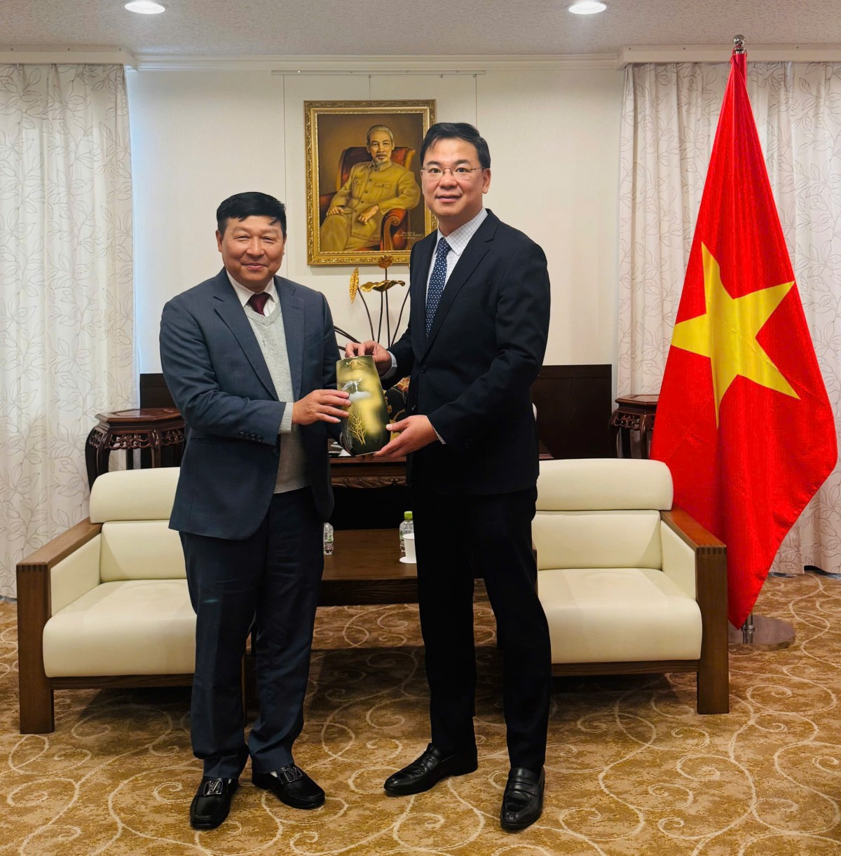 Góp phần thúc đẩy Cuộc vận động “Người Việt Nam ưu tiên dùng hàng Việt Nam” tại Nhật Bản