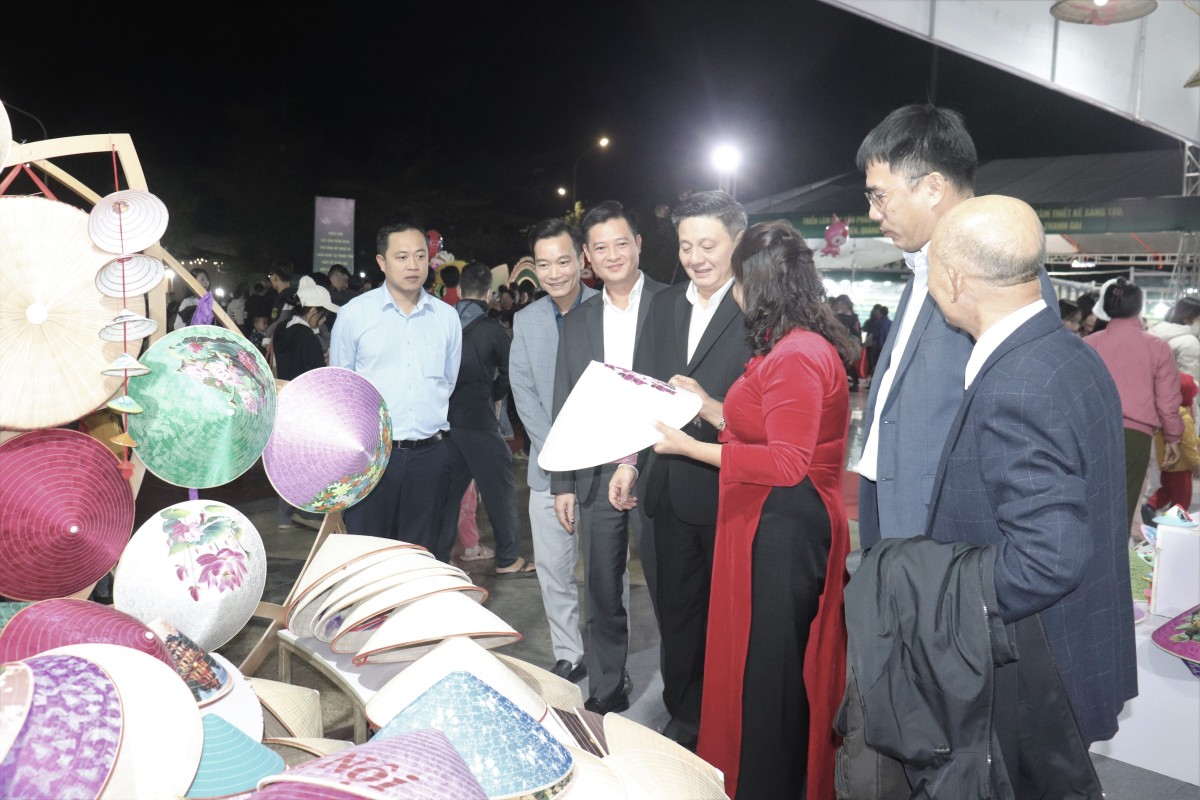 Từ bản sắc Thăng Long - Hà Nội: Cơ hội cho sản phẩm thiết kế sáng tạo vươn ra thế giới