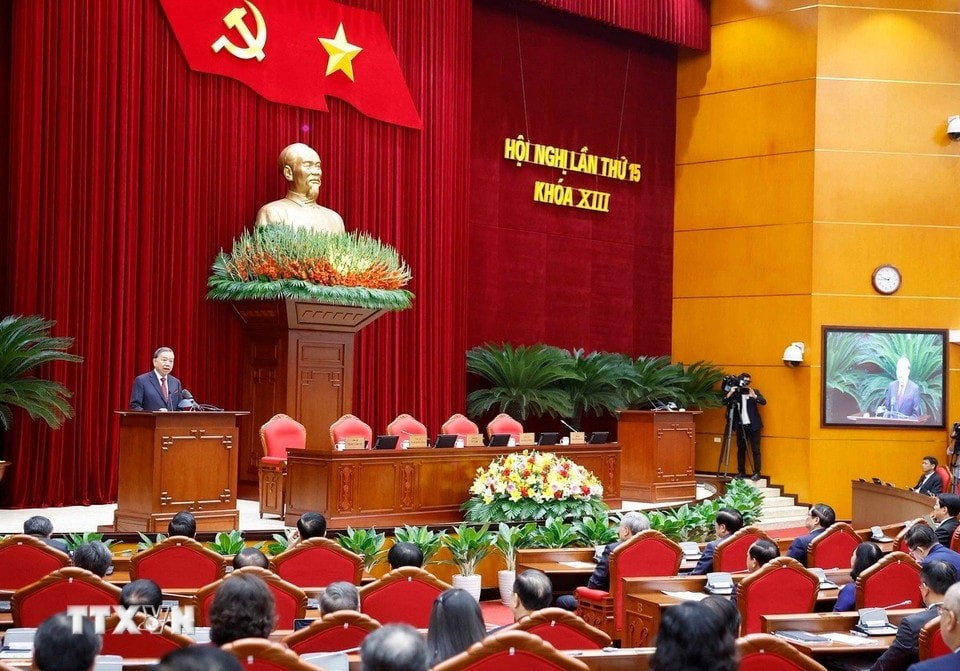 Thông cáo báo chí ngày làm việc thứ hai và bế mạc Hội nghị Trung ương 15 khoá XIII