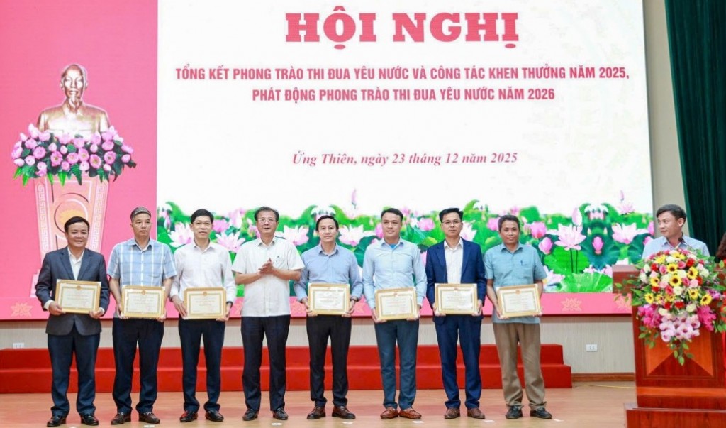 Hiện đại hóa nền hành chính tại xã mới Ứng Thiên: Lấy sự hài lòng làm thước đo