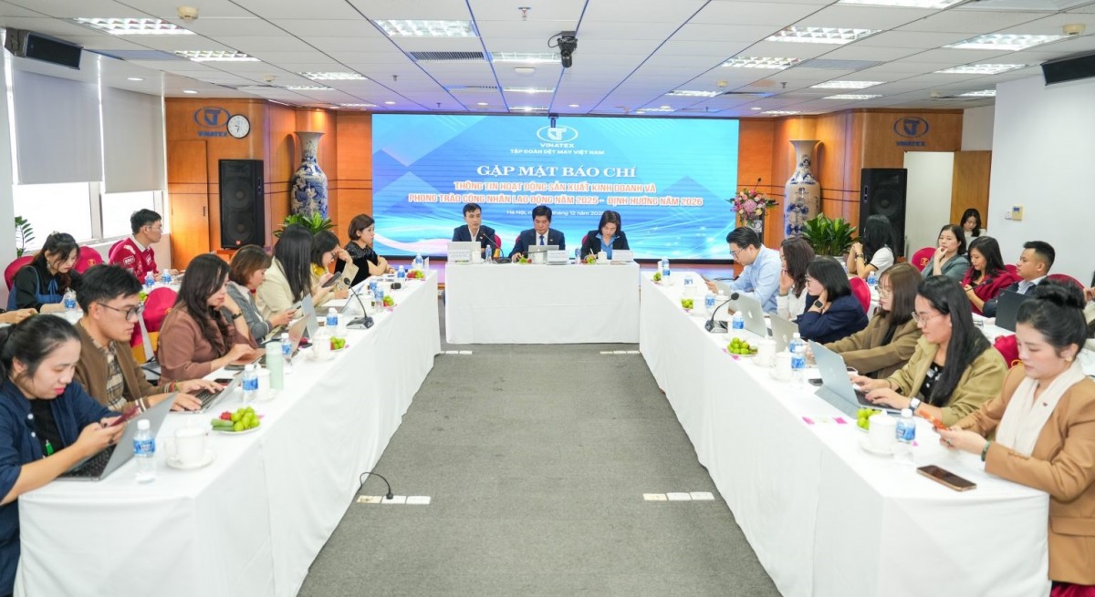 Vinatex: Phát triển sản xuất kinh doanh, chăm lo cho người lao động