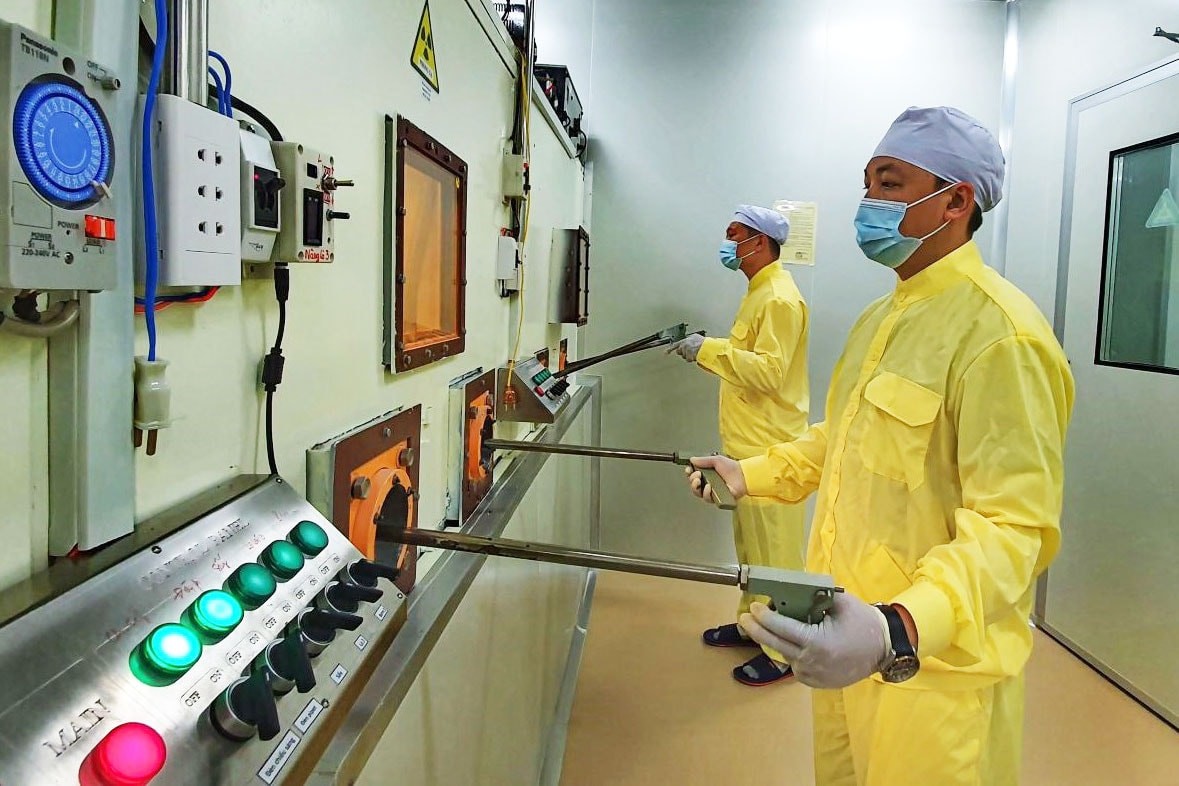 Nhóm công chức, viên chức lĩnh vực năng lượng nguyên tử sắp được hưởng phụ cấp tối đa 70% mức lương