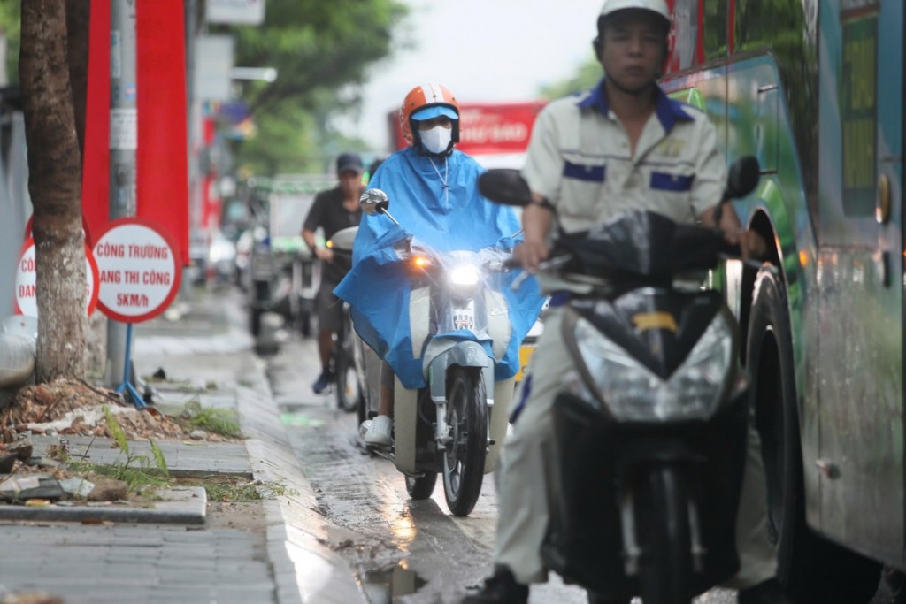 Dự báo thời tiết Hà Nội ngày 25/12: Đêm và sáng có mưa rào