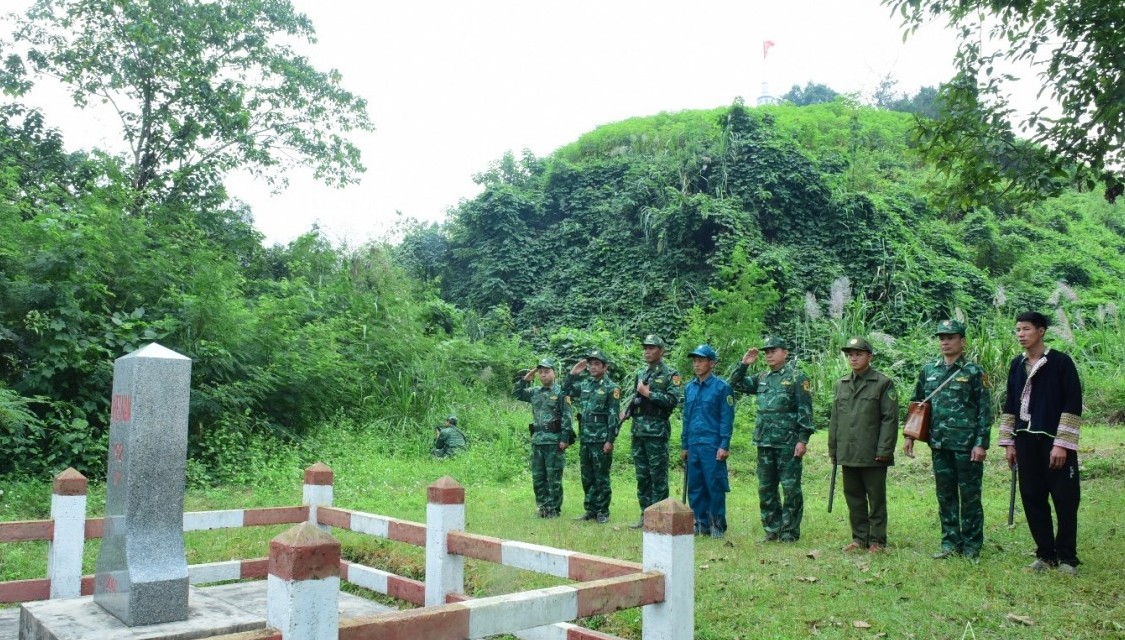 Những người lính biên phòng ở A Mú Sung