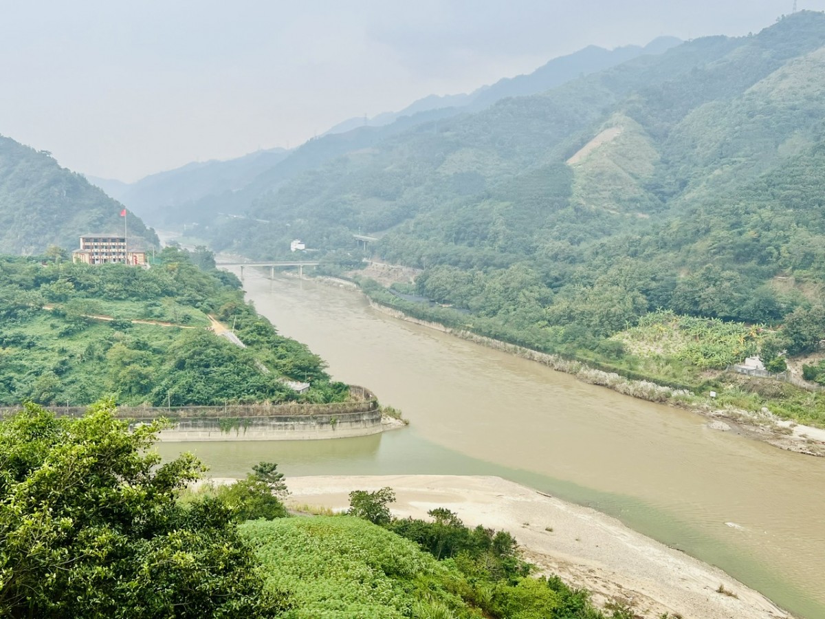 Giữ vững phên dậu Tổ quốc từ A Mú Sung