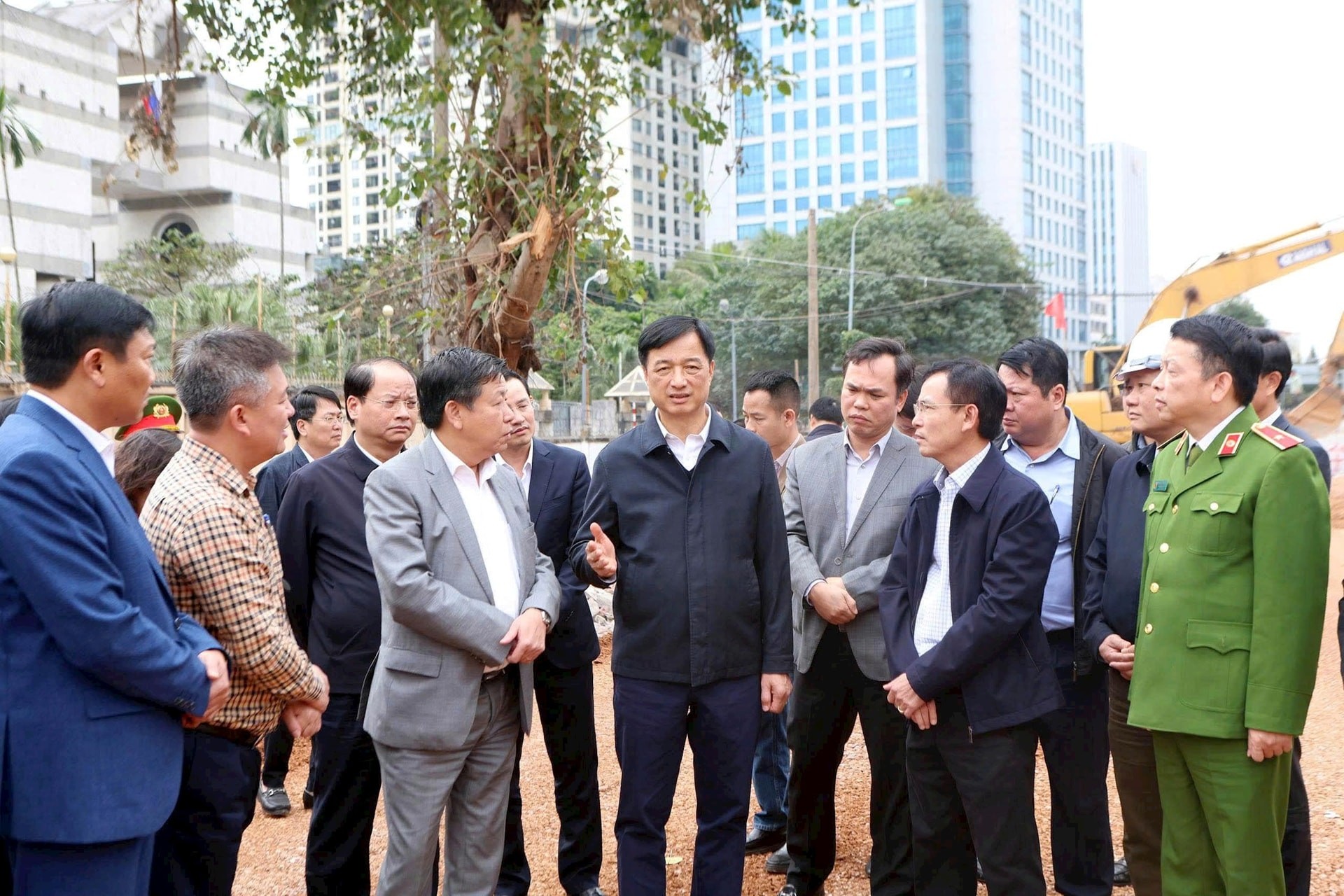 Bí thư Thành ủy Hà Nội Nguyễn Duy Ngọc kiểm tra tiến độ thi công các công trình, dự án trên địa bàn Thành phố