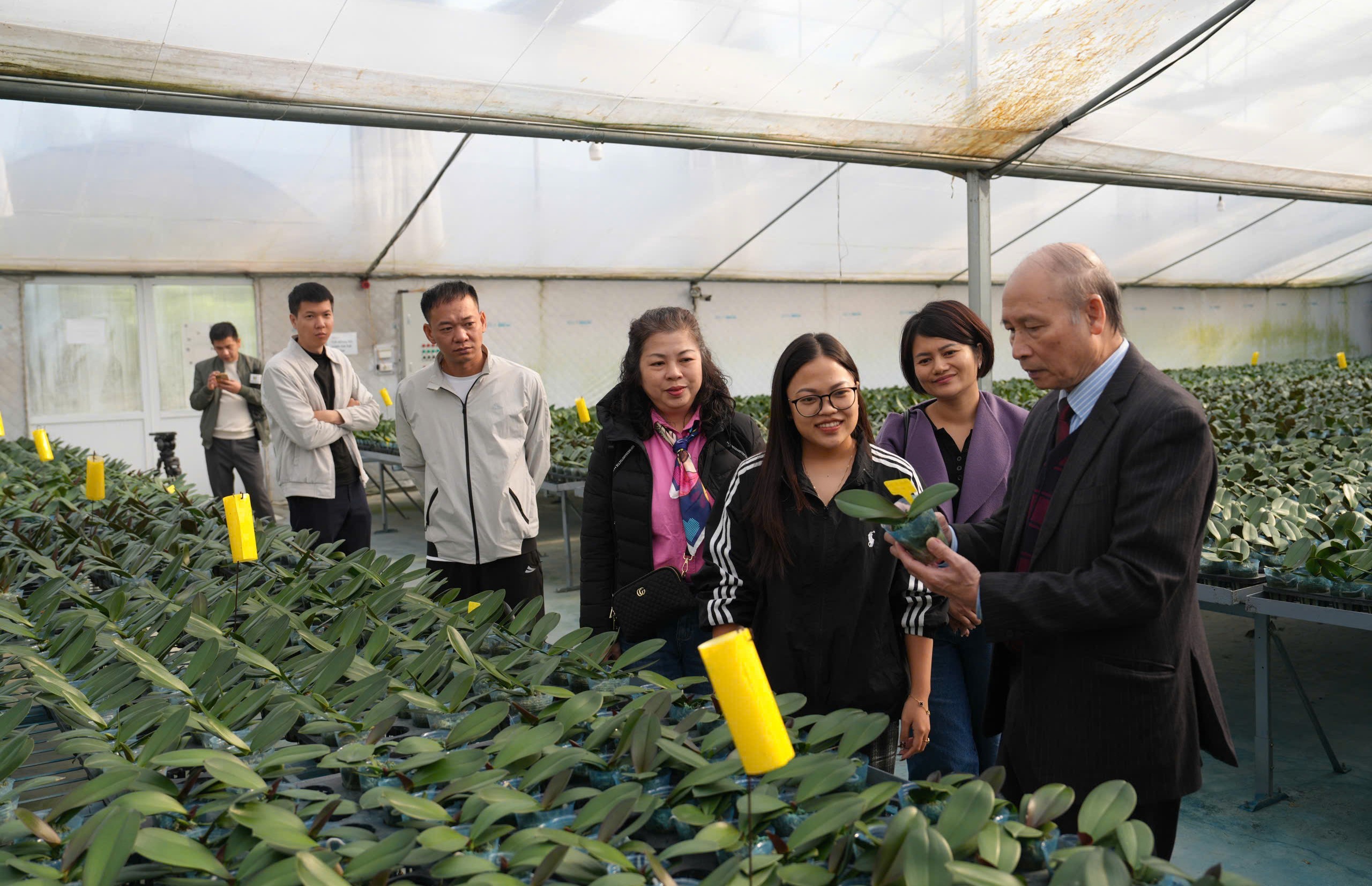 Nâng cao nghiệp vụ báo chí gắn với thực tiễn phát triển địa phương