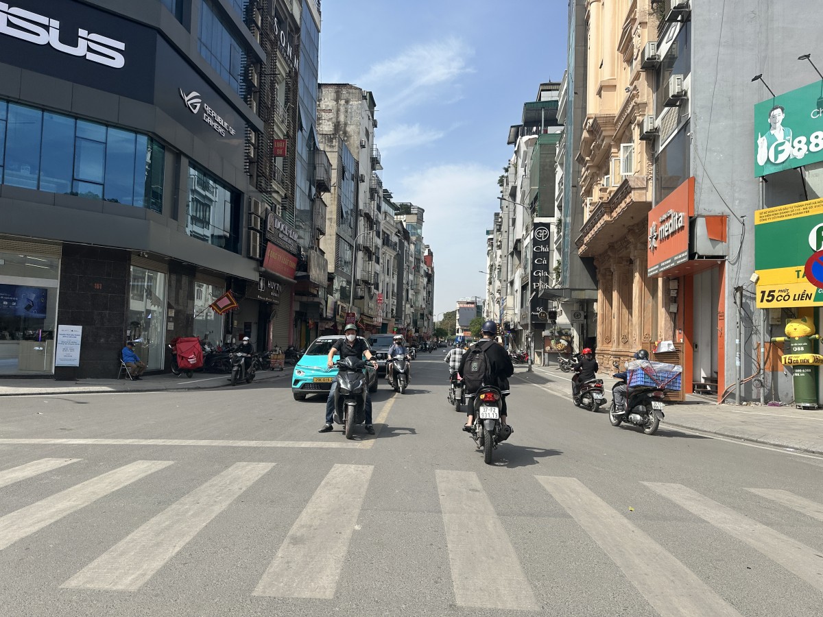 Dự báo thời tiết Hà Nội ngày 27/12: Ngày có nắng nhẹ, trời rét