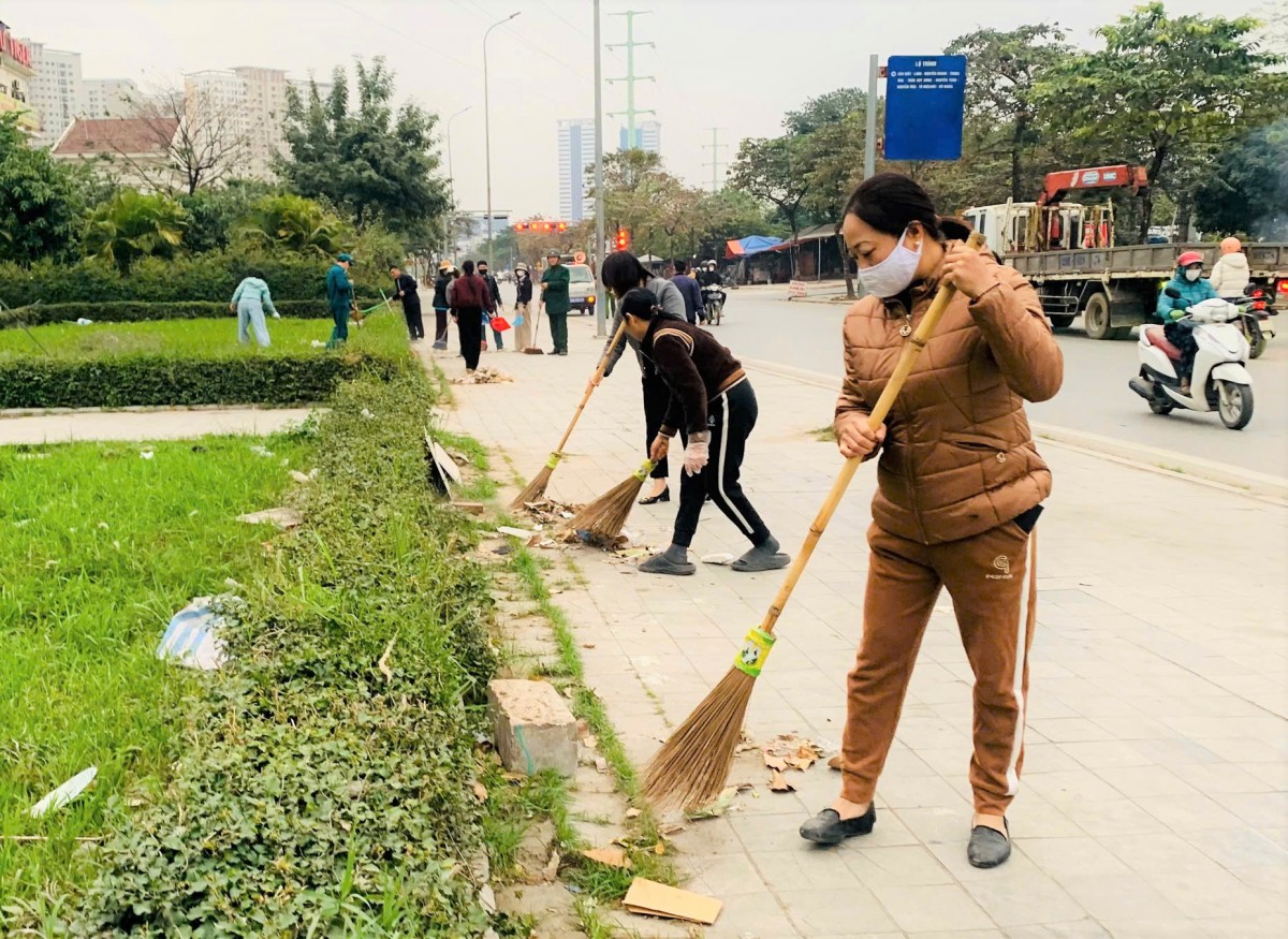 Yên Nghĩa đồng loạt ra quân làm sạch môi trường, đón Xuân Bính Ngọ