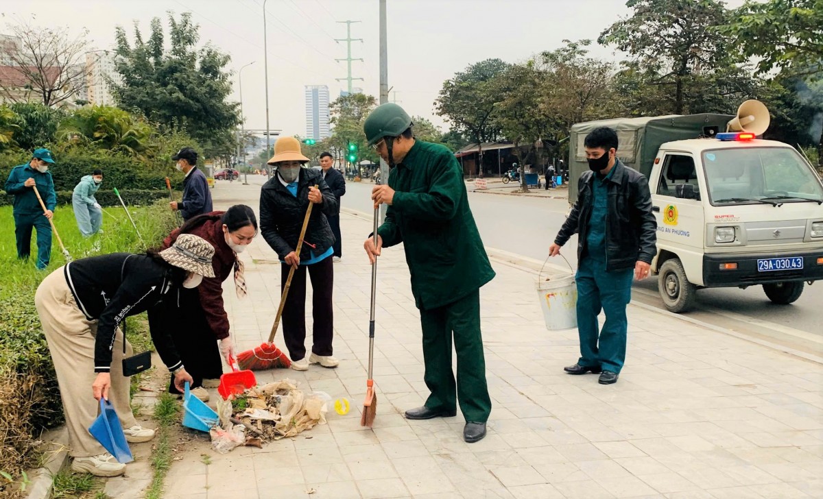 Yên Nghĩa đồng loạt ra quân làm sạch môi trường, đón Xuân Bính Ngọ