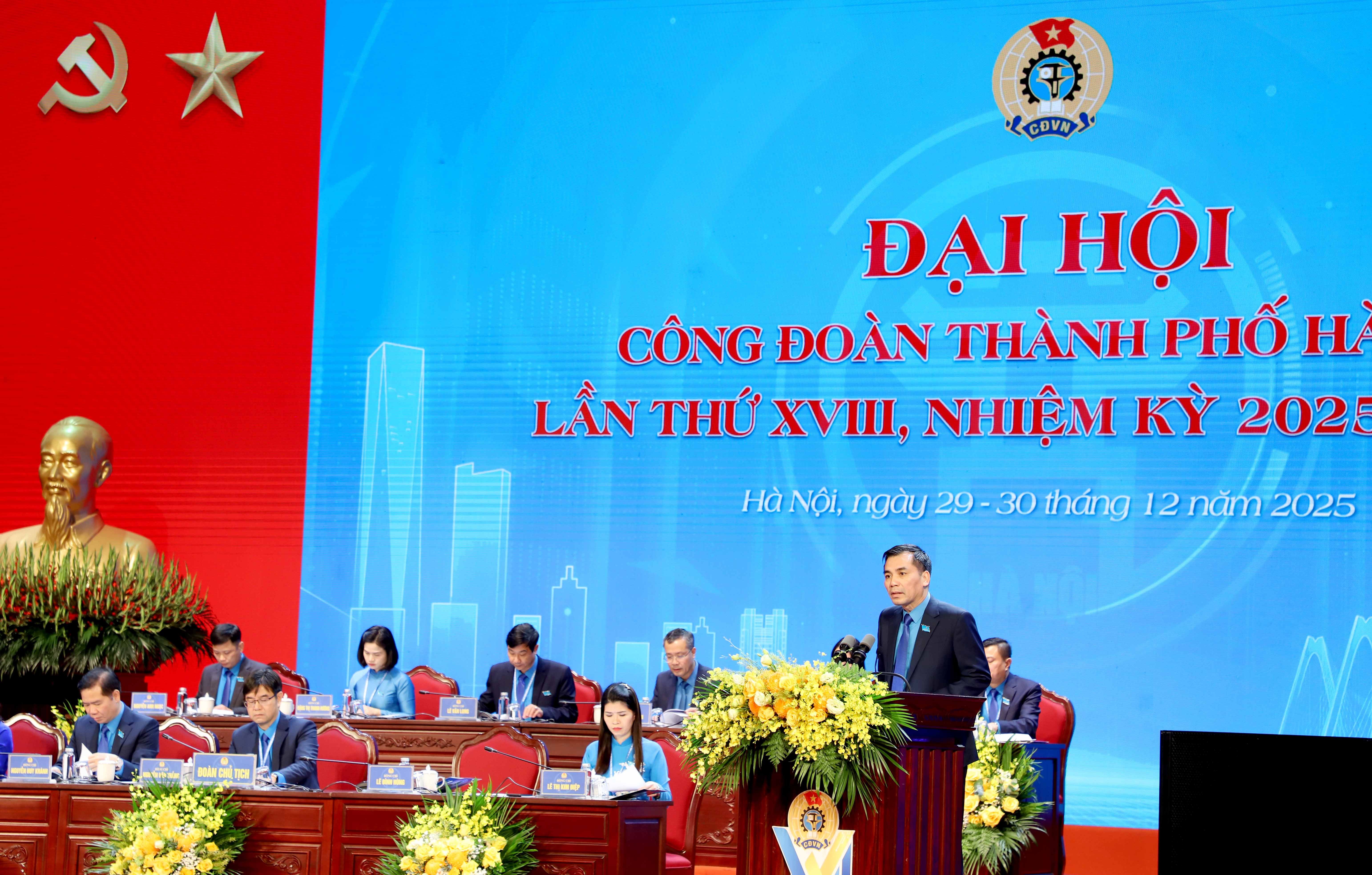 TRỰC TUYẾN: Ngày làm việc thứ nhất Đại hội Công đoàn thành phố Hà Nội lần thứ XVIII, nhiệm kỳ 2025 - 2030