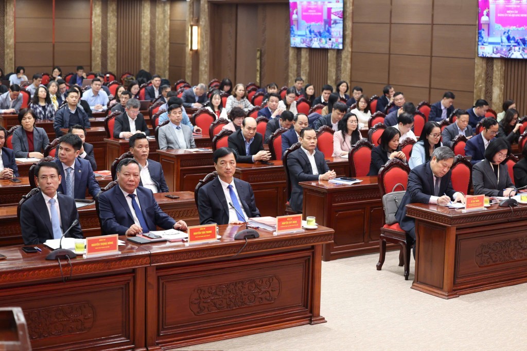 Hà Nội bứt tốc chuyển đổi số, kiến tạo hệ sinh thái phục vụ người dân và doanh nghiệp Hà Nội bứt tốc chuyển đổi số, kiến tạo hệ sinh thái phục vụ người dân và doanh nghiệp