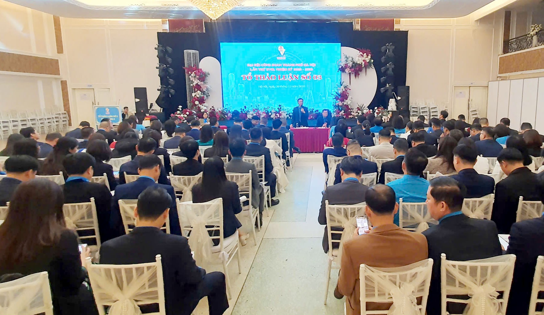 TRỰC TUYẾN: Ngày làm việc thứ nhất Đại hội Công đoàn thành phố Hà Nội lần thứ XVIII, nhiệm kỳ 2025 - 2030